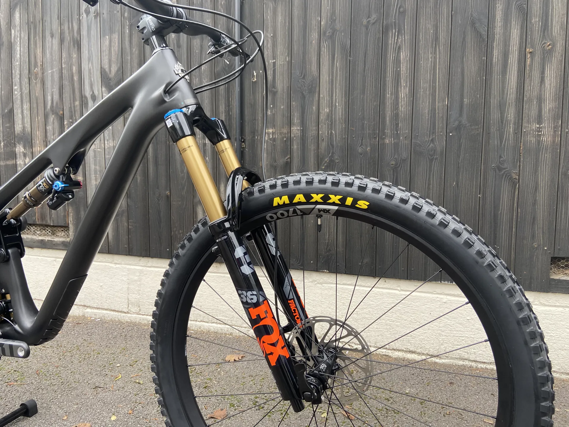 Yeti SB130 T2 Full Suspension Bike 2021 Raw Grey X Large